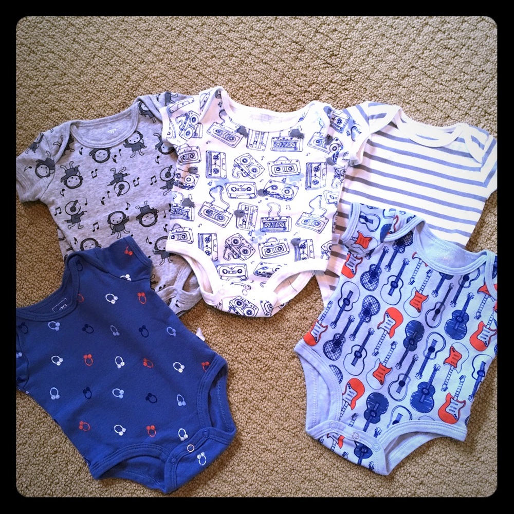 Rosie Pope onesie bundle - music theme